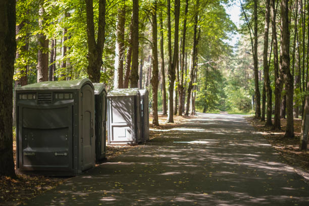 Best Porta potty delivery and setup  in Lton, IN
